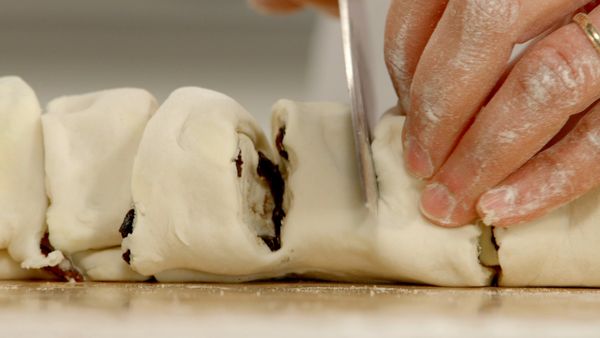 Bake With Anna Olson - Danishes