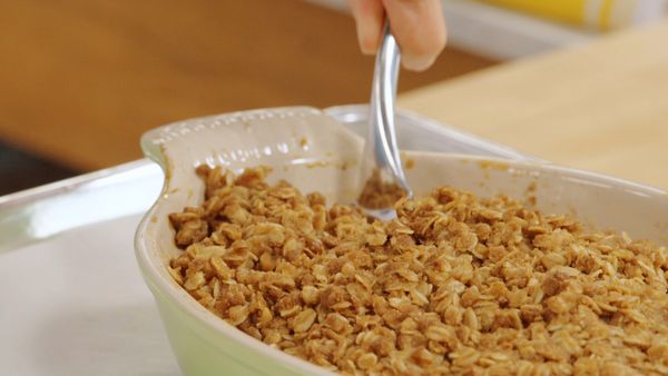 Bake With Anna Olson - Cobblers And Crisps