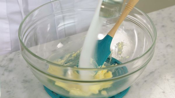 Bake With Anna Olson - Bread Pudding