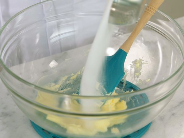 Bake With Anna Olson - Bread Pudding