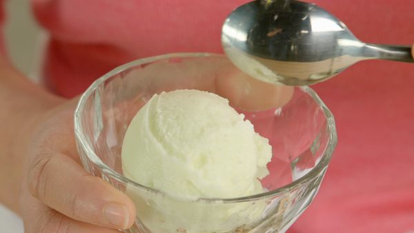 Bake With Anna Olson - Ice Cream