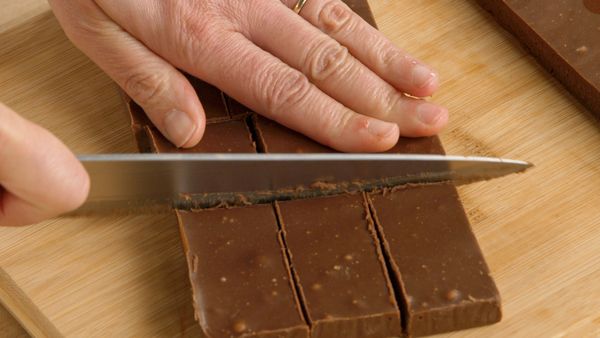 Bake With Anna Olson - Fudge