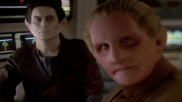 Star Trek: Deep Space Nine - Treachery, Faith and the Great River