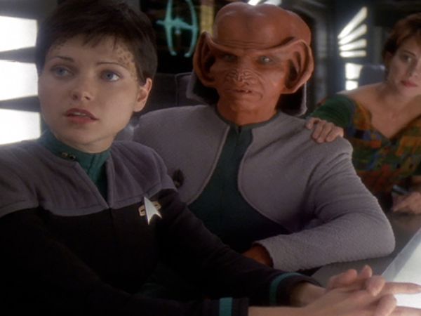Star Trek: Deep Space Nine - It's Only A Paper Moon