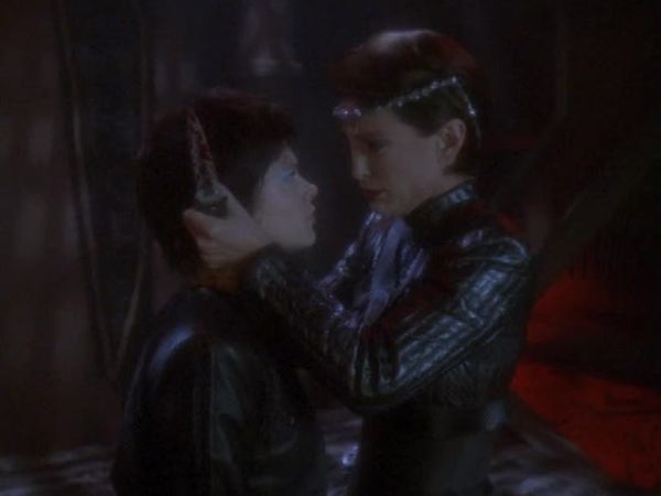 Star Trek: Deep Space Nine - The Emperor's New Cloak