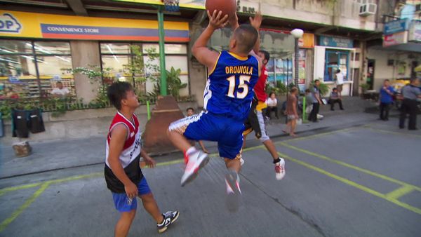 The Amazing Race - Hooping It Up