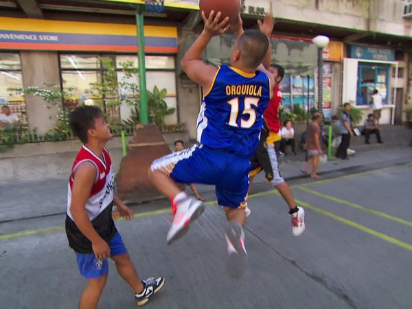 The Amazing Race - Hooping It Up