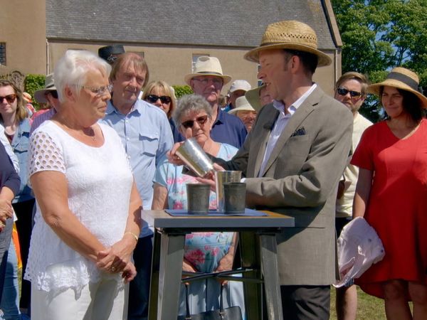 Antiques Roadshow - Crathes Castle 1