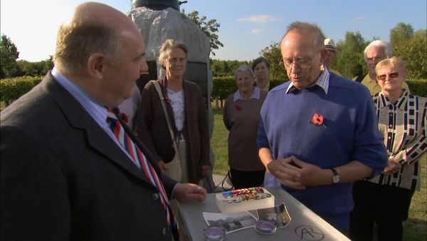 Antiques Roadshow - Remembrance Special