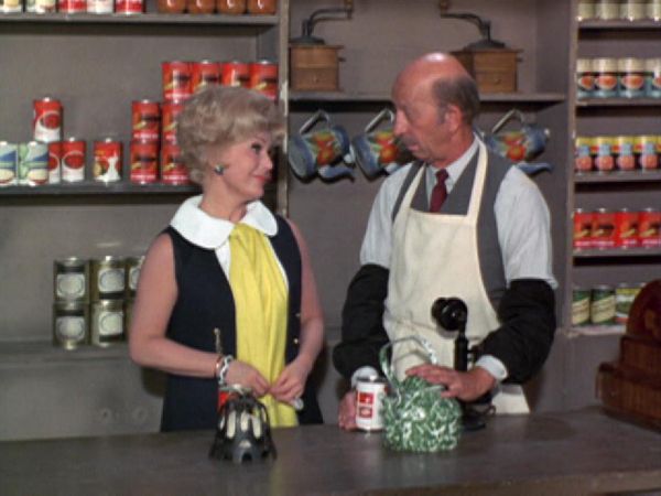Green Acres - Oliver Goes Broke