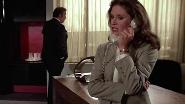 Remington Steele - Salto nel vuoto