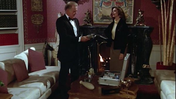 Remington Steele - Scatole cinesi