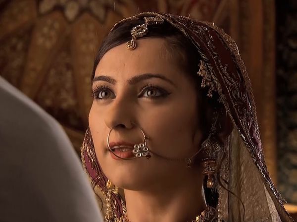 Jodha Akbar LT - Episodio 9