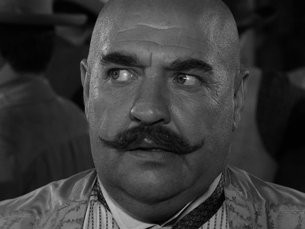 The Twilight Zone - Mr. Garrity and the Graves