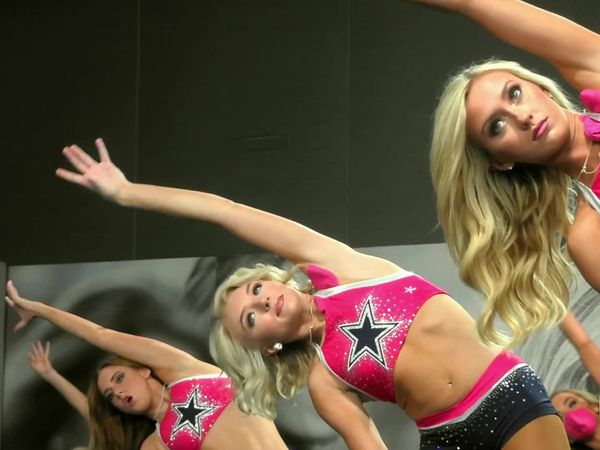 Dallas Cowboys Cheerleaders: Making the Team - The Bubble Bursts