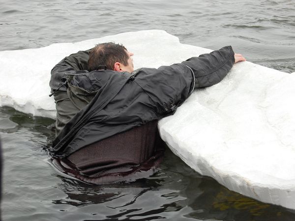 Les Eaux Troubles du Crime - Le secret de Winston
