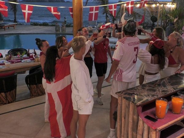 Paradise - Episode 230