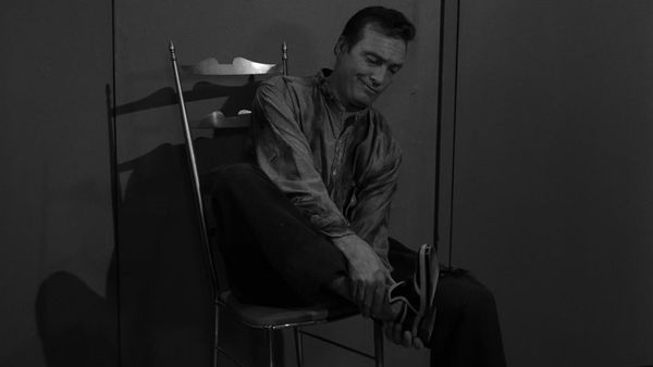 The Twilight Zone - Dead Man's Shoes