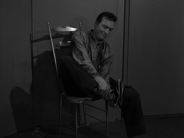 The Twilight Zone - Dead Man's Shoes