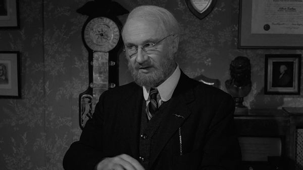 The Twilight Zone - The Changing of the Guard