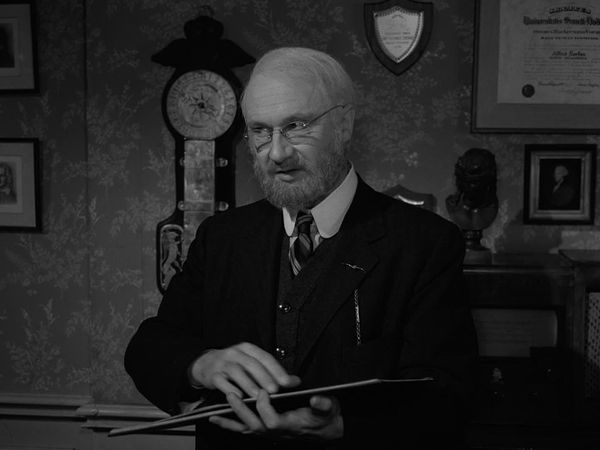 The Twilight Zone - The Changing of the Guard