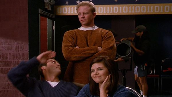 Beverly Hills, 90210 - Friends In Deed