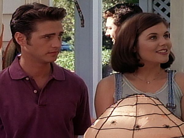 Beverly Hills, 90210 - Illegal Tender