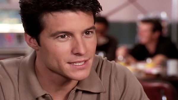 Beverly Hills, 90210 - And Don't Forget to Give Me Back My Black T-Shirt