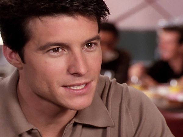 Beverly Hills, 90210 - And Don't Forget to Give Me Back My Black T-Shirt