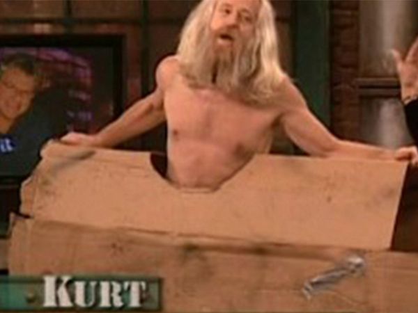 The Jerry Springer Show - I Live In A Box!