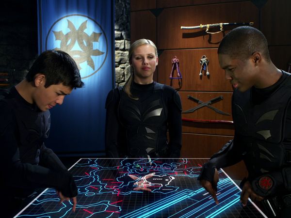 Supah Ninjas CA - The Con Man