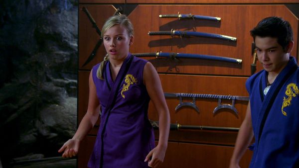 Supah Ninjas CA - DJ Elephant Head