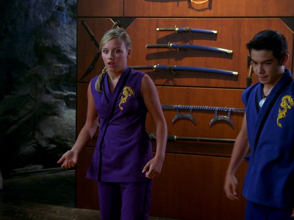 Supah Ninjas CA - DJ Elephant Head