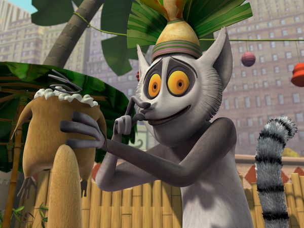 The Penguins of Madagascar - Operation: Plush & Cover/Happy King Julien day