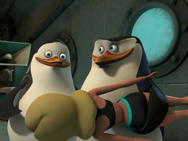 The Penguins of Madagascar - What Goes Around/Mask of the Raccoon