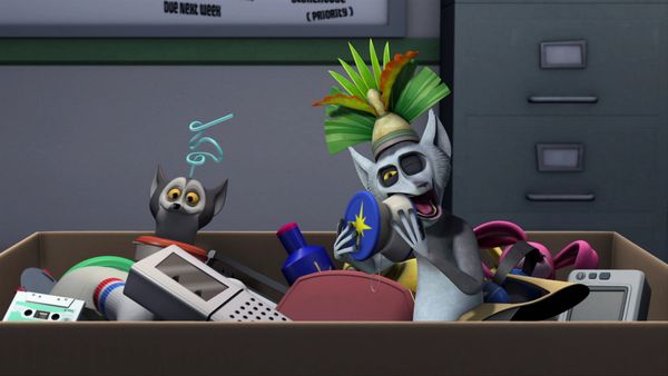 The Penguins of Madagascar - Friend in a Box/Badger Pride