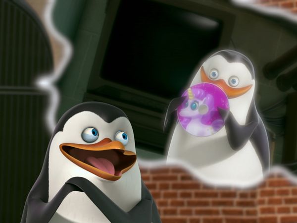 The Penguins of Madagascar - A Kipper for Skipper/High Moltage