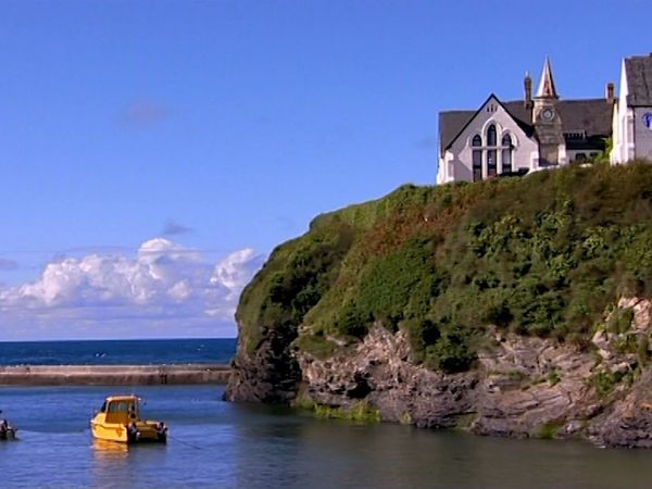 Fantasy Homes by the Sea - Cornwall