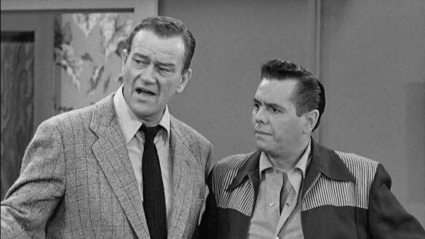 I Love Lucy - Lucy And John Wayne