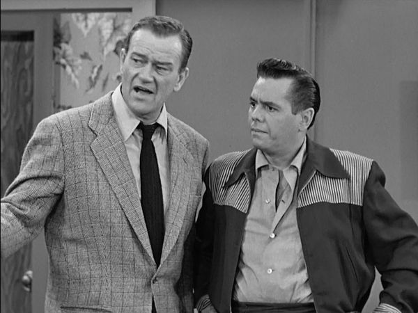 I Love Lucy - Lucy And John Wayne