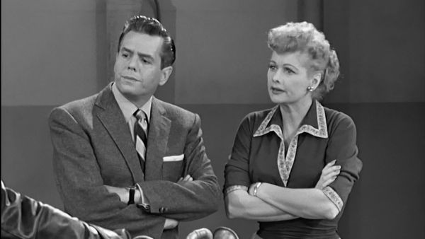 I Love Lucy - Ricky Sells The Car