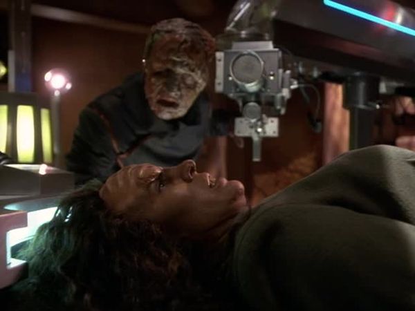 Star Trek: Voyager - Faces