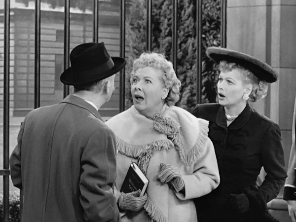 I Love Lucy - Lucy Meets The Queen
