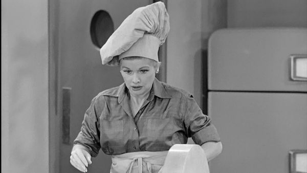 I Love Lucy - Visitor From Italy