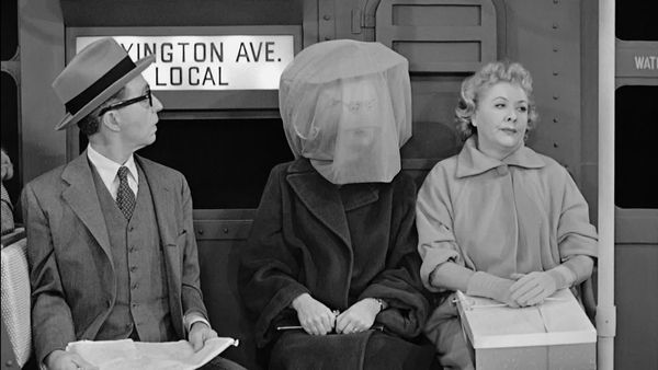 I Love Lucy - Lucy and The Loving Cup