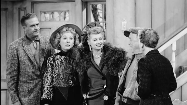 I Love Lucy - Lucy Wants To Move To The Country