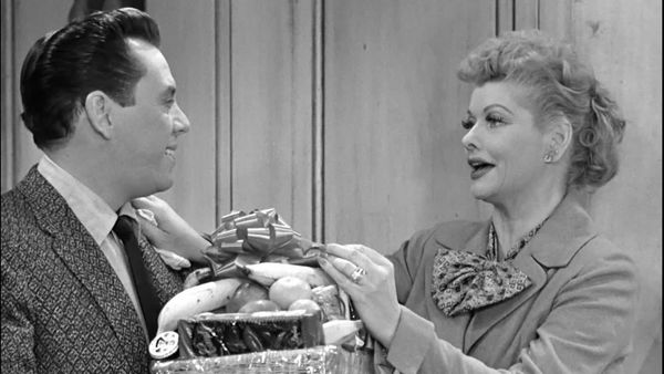 I Love Lucy - Lucy Misses The Mertzs