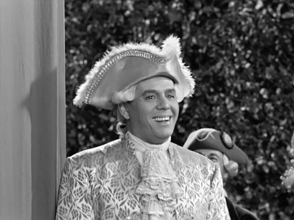 I Love Lucy - Ricardos Dedicate A Statue
