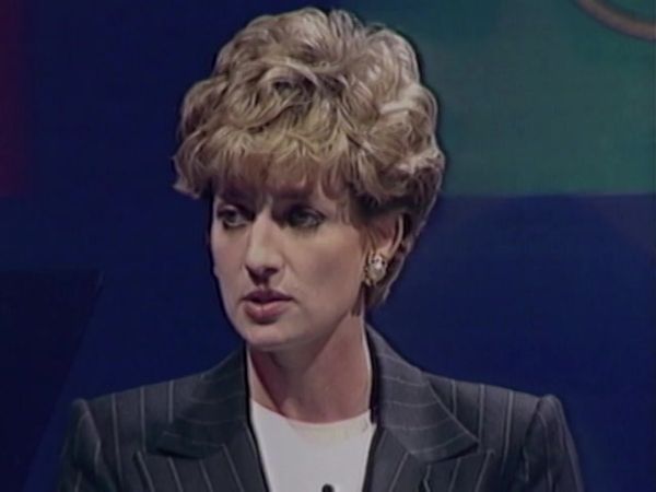 Diana And The Royal Family - Diana Broken Vows