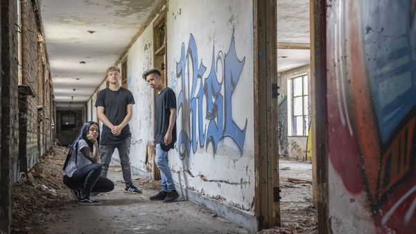 Epic Exploring: Going Local (LAS) - Gary Indiana